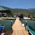 Filika Hotel *